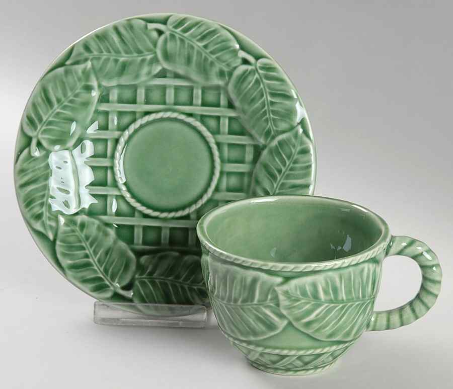 Leaf Service Green Flat Cup & Saucer Set by Bordallo Pinheiro-1