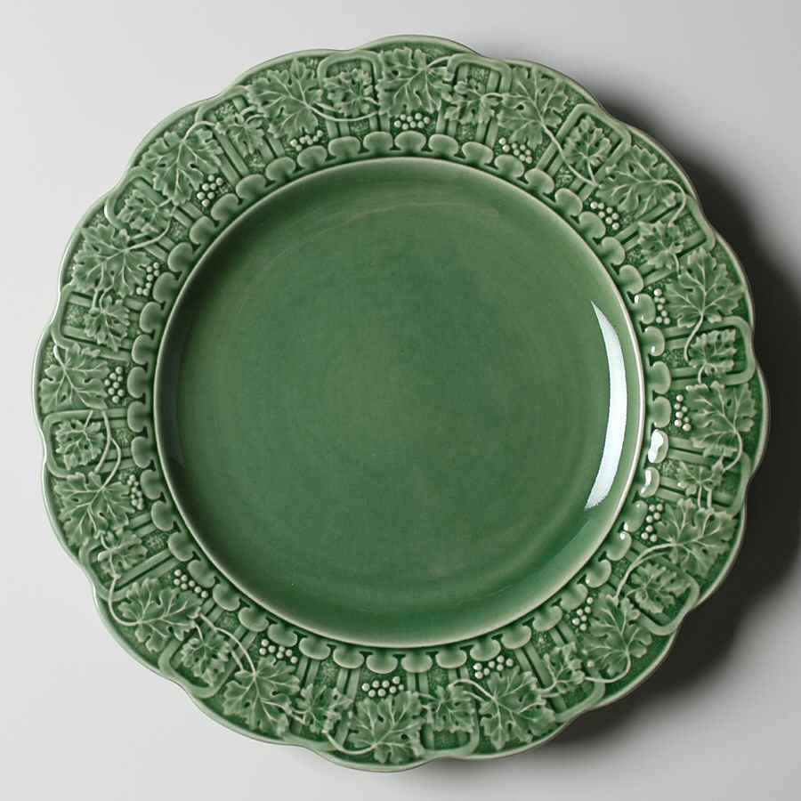 Green Grape Leaf Dinner Plate by Bordallo Pinheiro-1