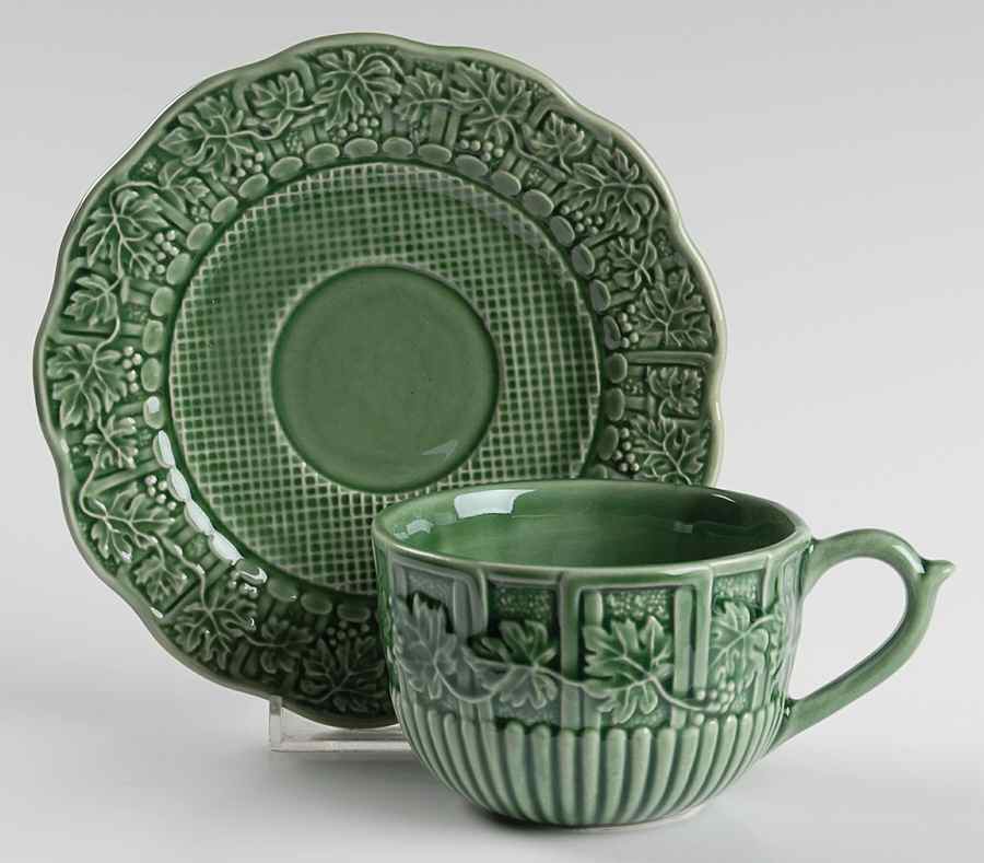 Green Grape Leaf Flat Cup & Saucer Set by Bordallo Pinheiro-1