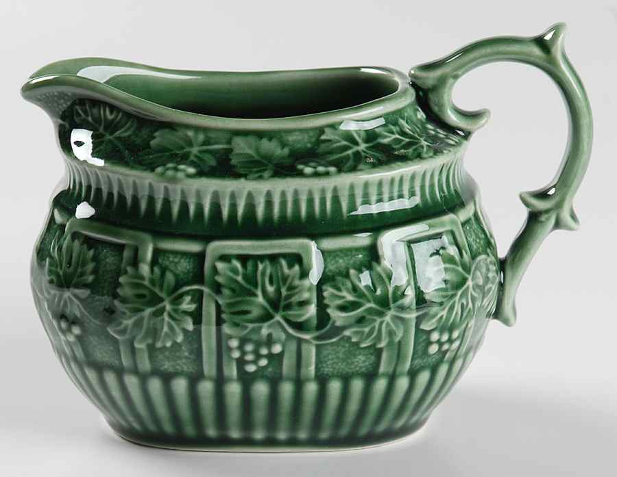 Green Grape Leaf Creamer by Bordallo Pinheiro-1