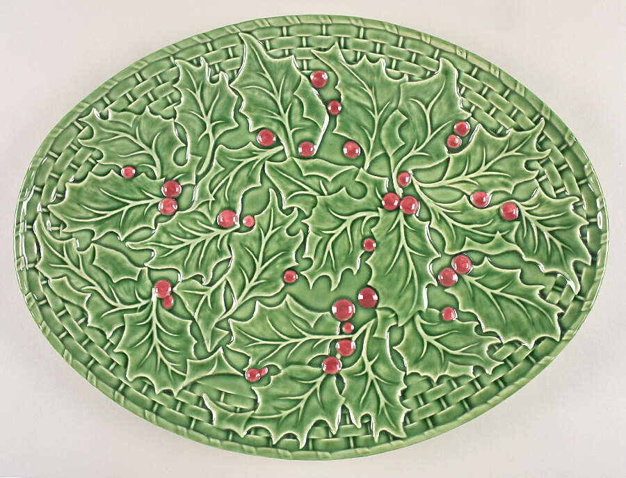 Holly (Christmas Holly) 16" Oval Serving Platter by Bordallo Pinheiro-1