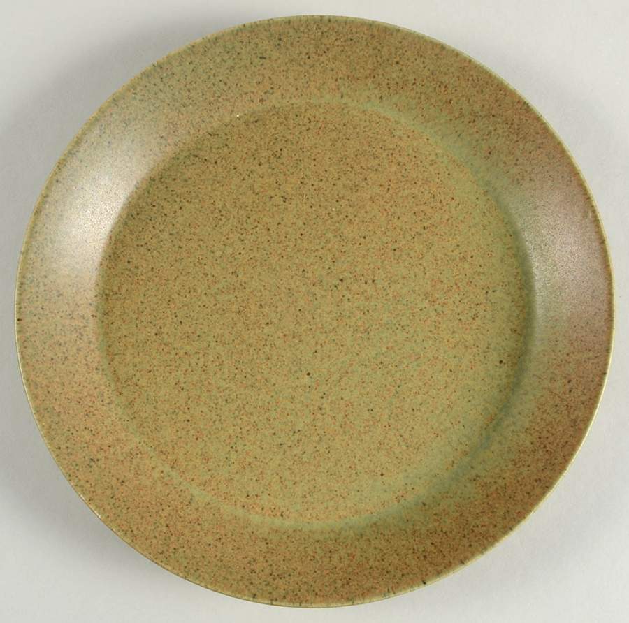 BEP5 Dinner Plate by Bennington Potters-1