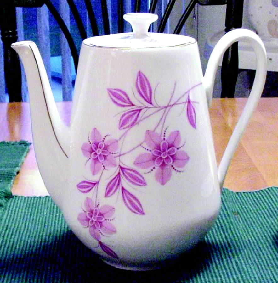BOH107 Coffee Pot & Lid by Bohemia Ceramic Works-1