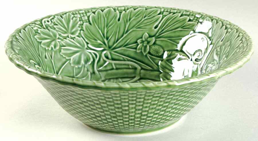 Vine Green 10" Round Serving Bowl by Bordallo Pinheiro-1