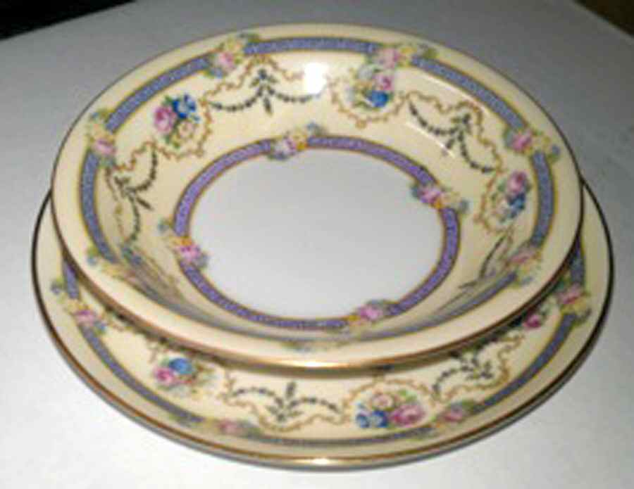 BOH117 Fruit/Dessert (Sauce) Bowl by Bohemia Ceramic Works-1