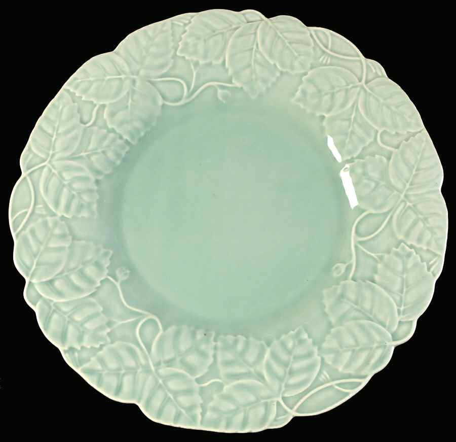 Strawberry Leaves 12" Chop Plate (Round Platter) by Bordallo Pinheiro-1