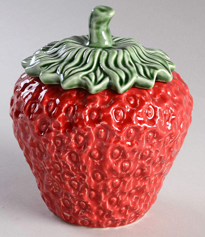 Strawberry Service Small Tureen & Lid by Bordallo Pinheiro-1