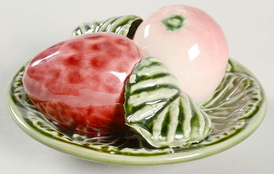 Strawberry Service Wall Decoration by Bordallo Pinheiro-1