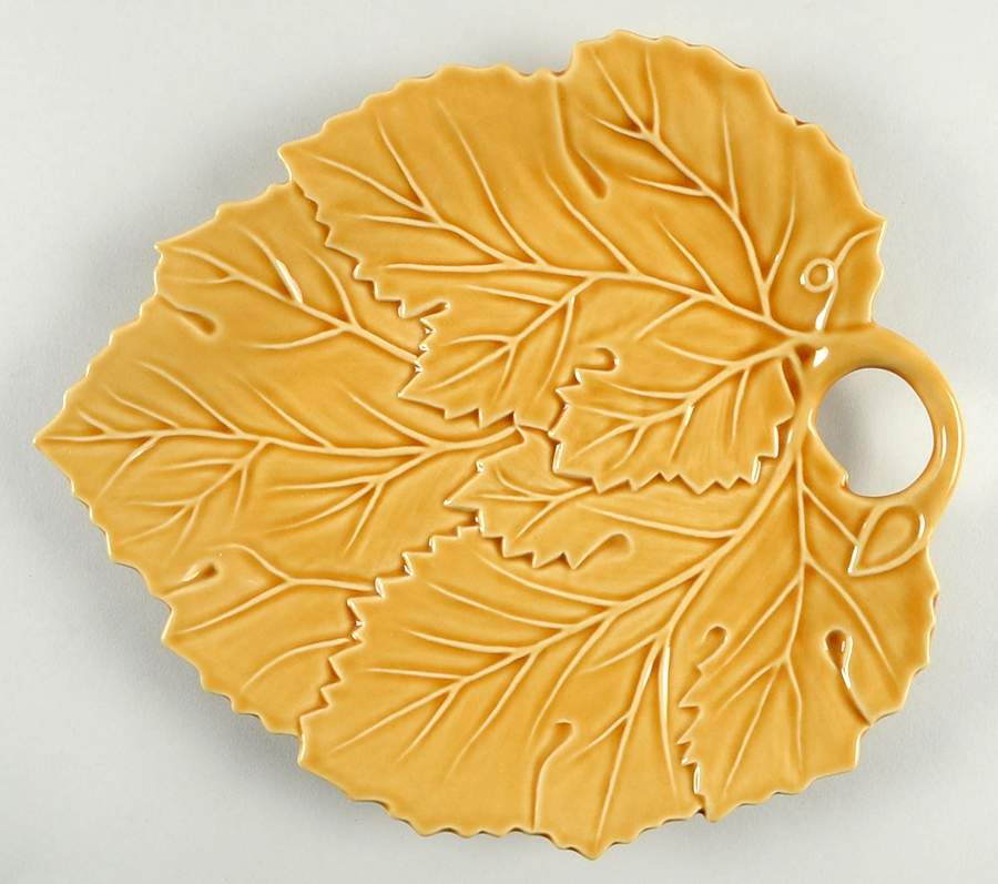 Vine Gold 10" Leaf Dish by Bordallo Pinheiro-1