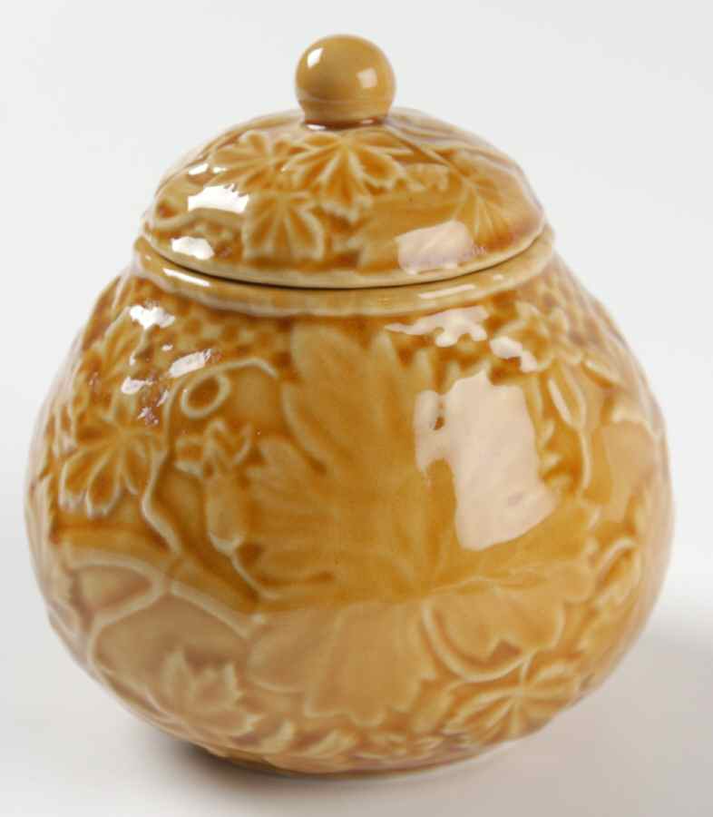 Vine Gold Sugar Bowl & Lid by Bordallo Pinheiro-1