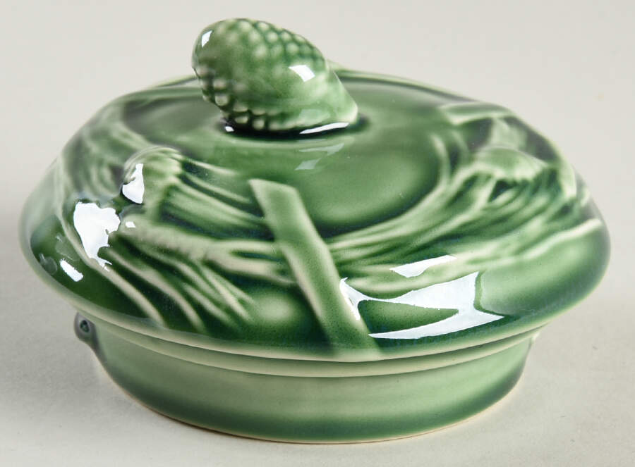 Pine Green Lid for Teapot by Bordallo Pinheiro-1