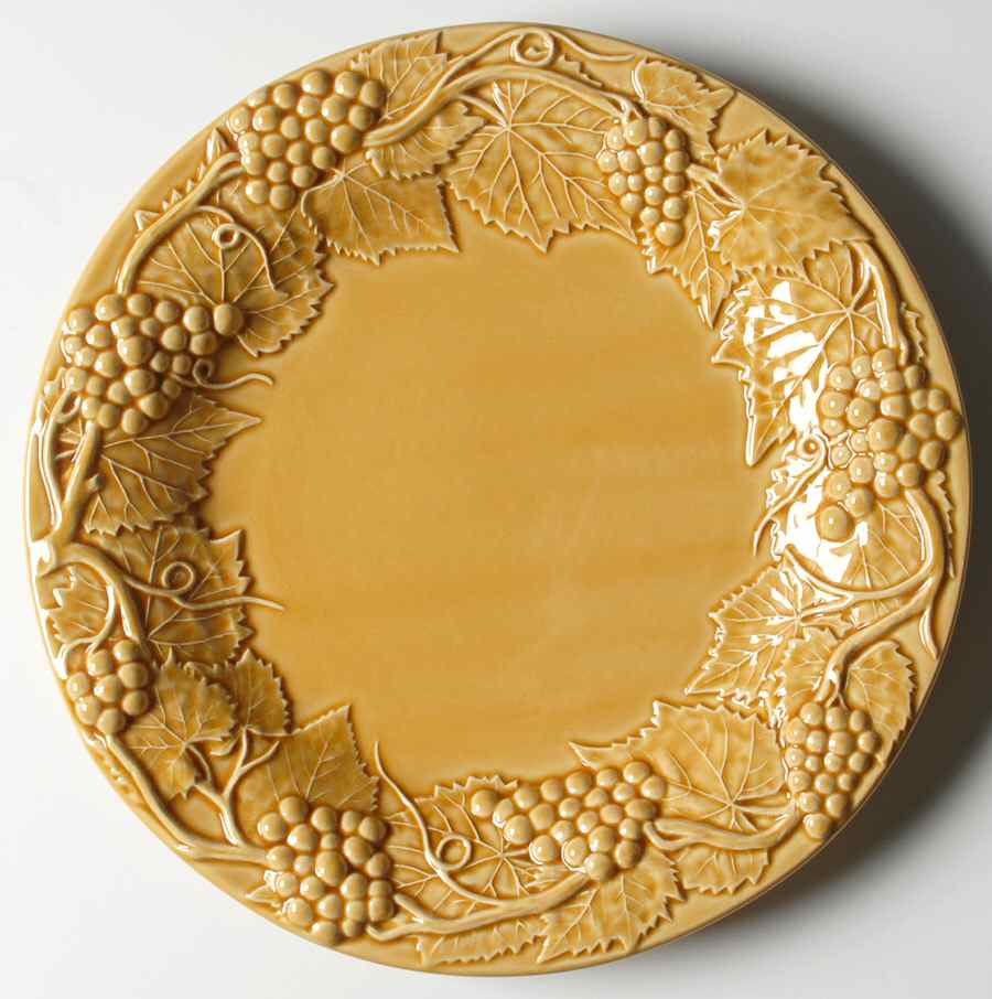 Grape Amber Dinner Plate by Bordallo Pinheiro-1