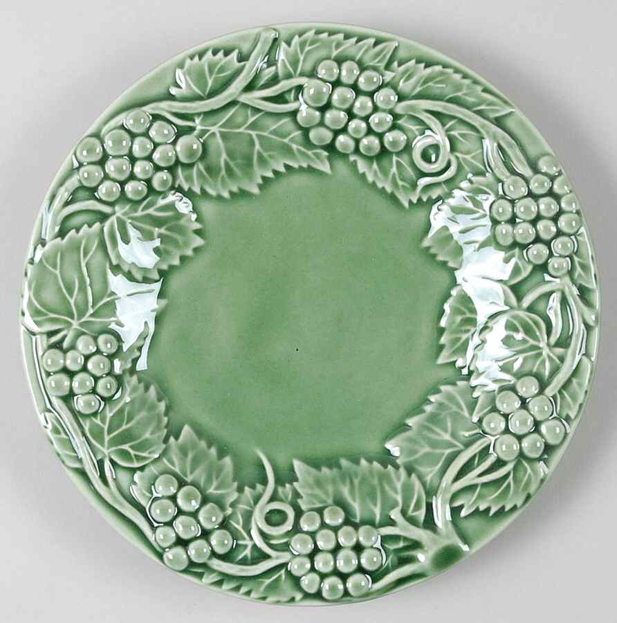 Grape Green Bread & Butter Plate by Bordallo Pinheiro-1