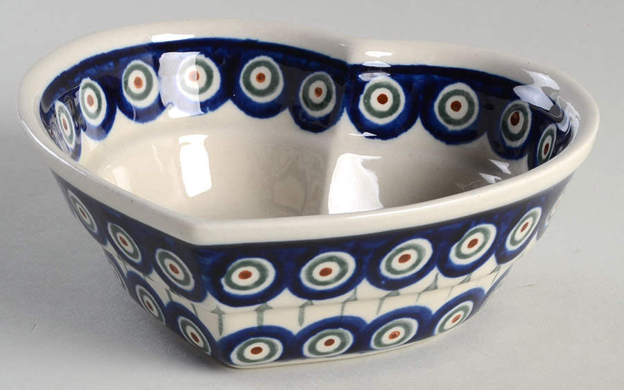 Peacock 6" Heart Shaped Bowl by BOLESLAWIEC-1