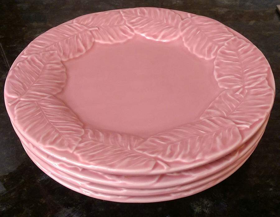 Leaf Service Peach Dinner Plate by Bordallo Pinheiro-1