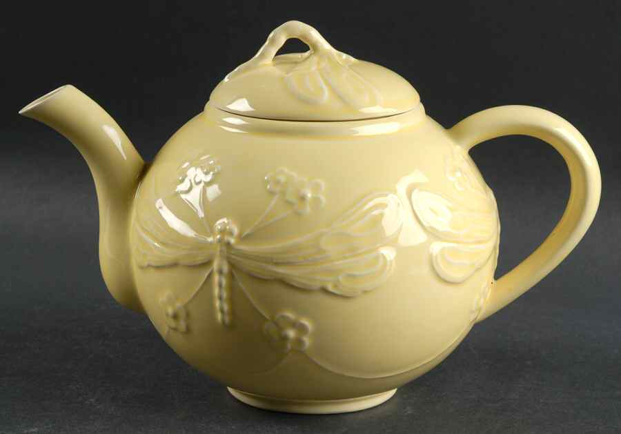 Dragonfly (Yellow) Teapot & Lid by Bordallo Pinheiro-1
