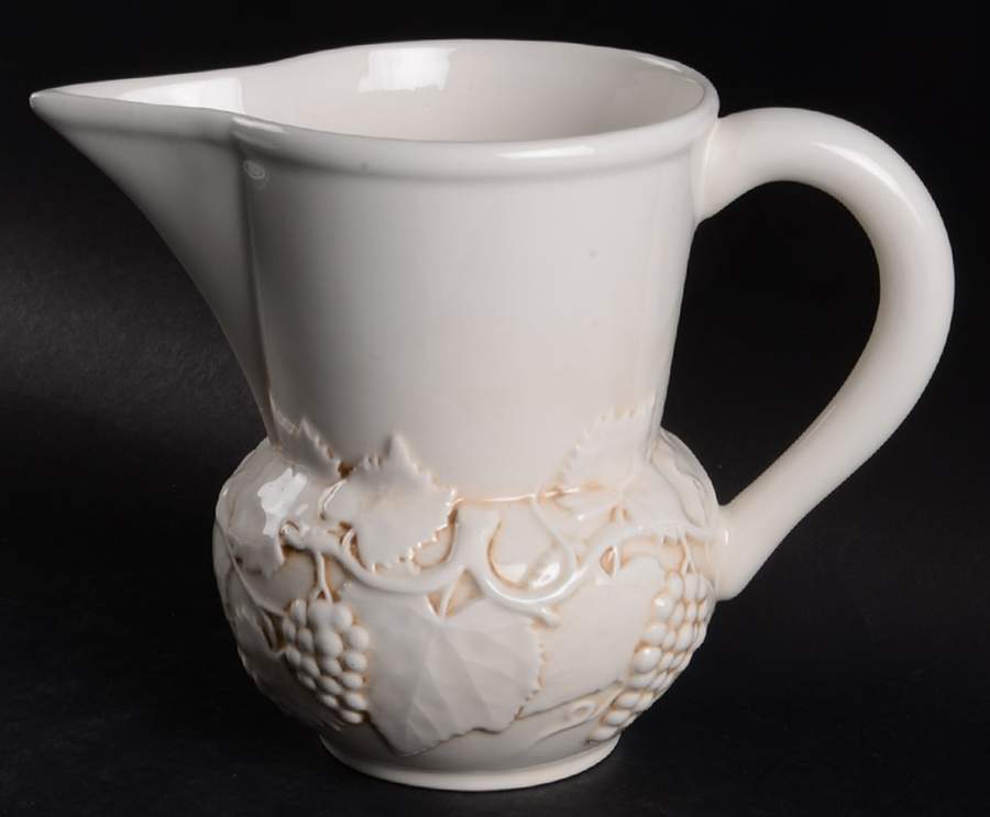 BPI11be 40 Oz Pitcher by Bordallo Pinheiro-1