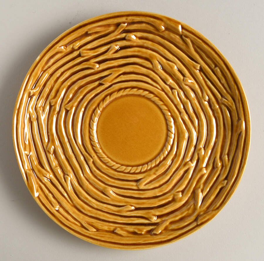 Oak Leaf Gold Saucer by Bordallo Pinheiro-1