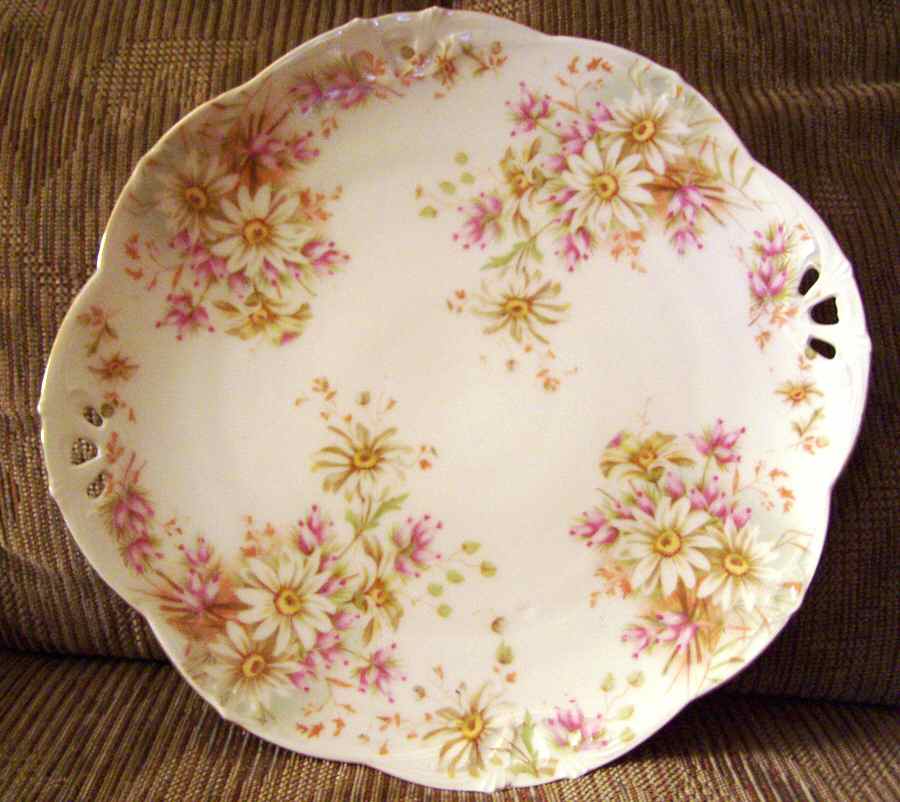 BR12 Handled Cake Plate by BRC-1