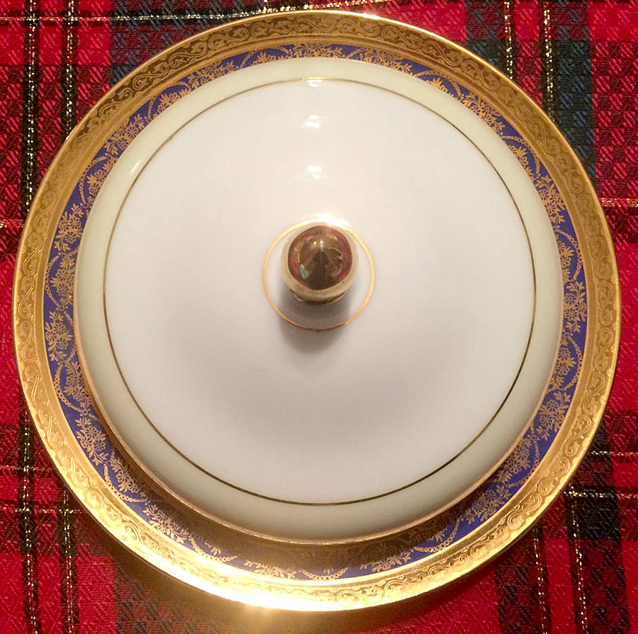Supremacy Round Covered Butter by Bohemia Ceramic Works-1