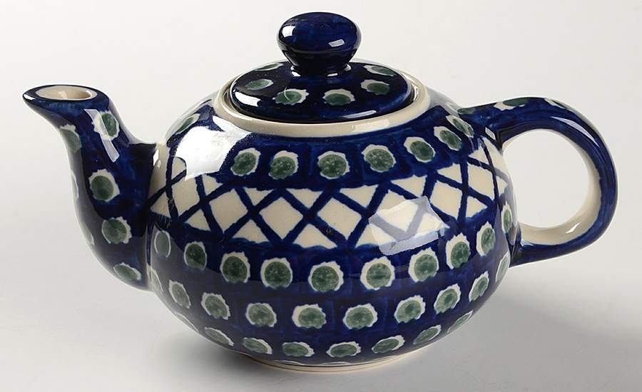 Lattice Peacock Small Teapot & Lid by BOLESLAWIEC-1