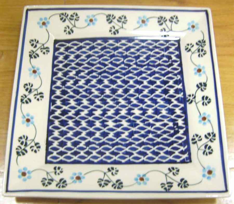 BOW24 Dinner Plate by BOLESLAWIEC-1
