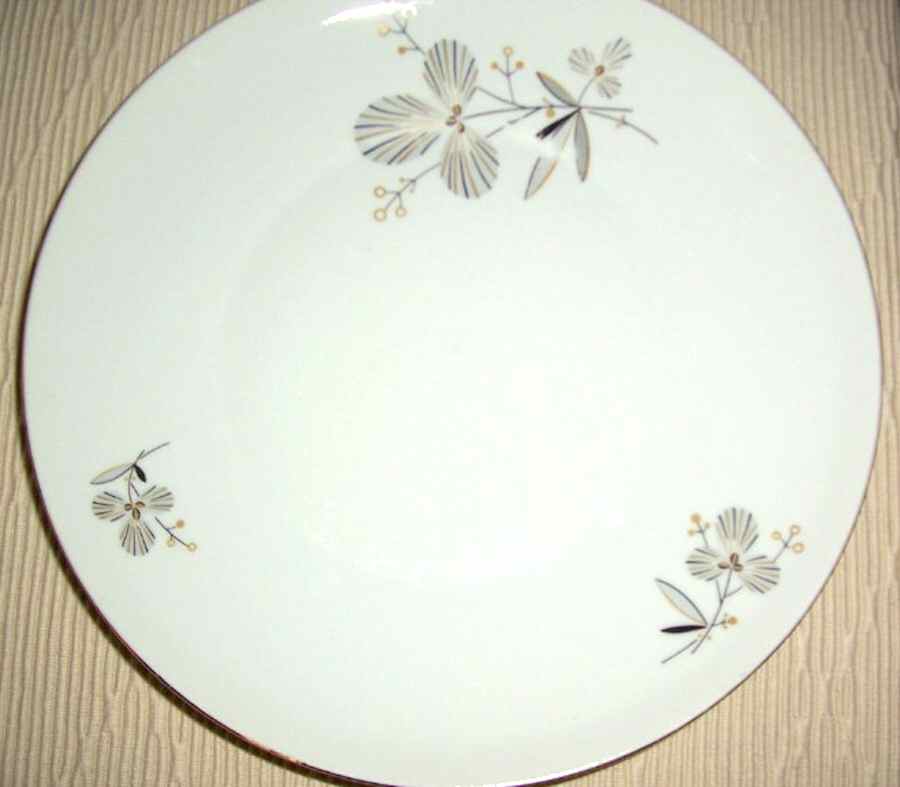 BOH226 (No Trim) Dinner Plate by Bohemia Ceramic Works-1
