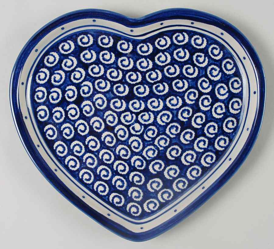 Swirl 10" Heart Plate by BOLESLAWIEC-1