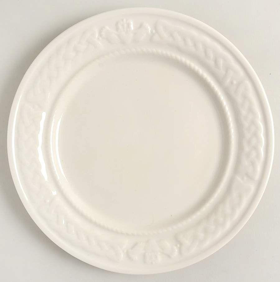 Claddagh Collection Luncheon Plate by Belleek Pottery (Ireland)-1
