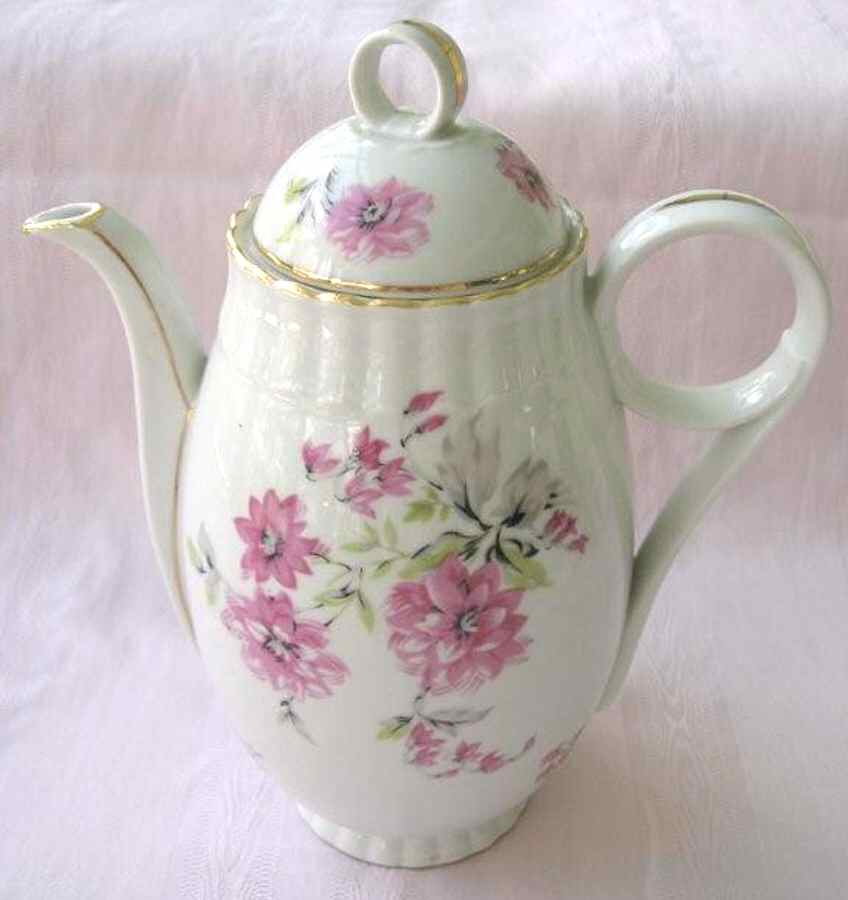 BER544 Coffee Pot & Lid by Bernardaud-1