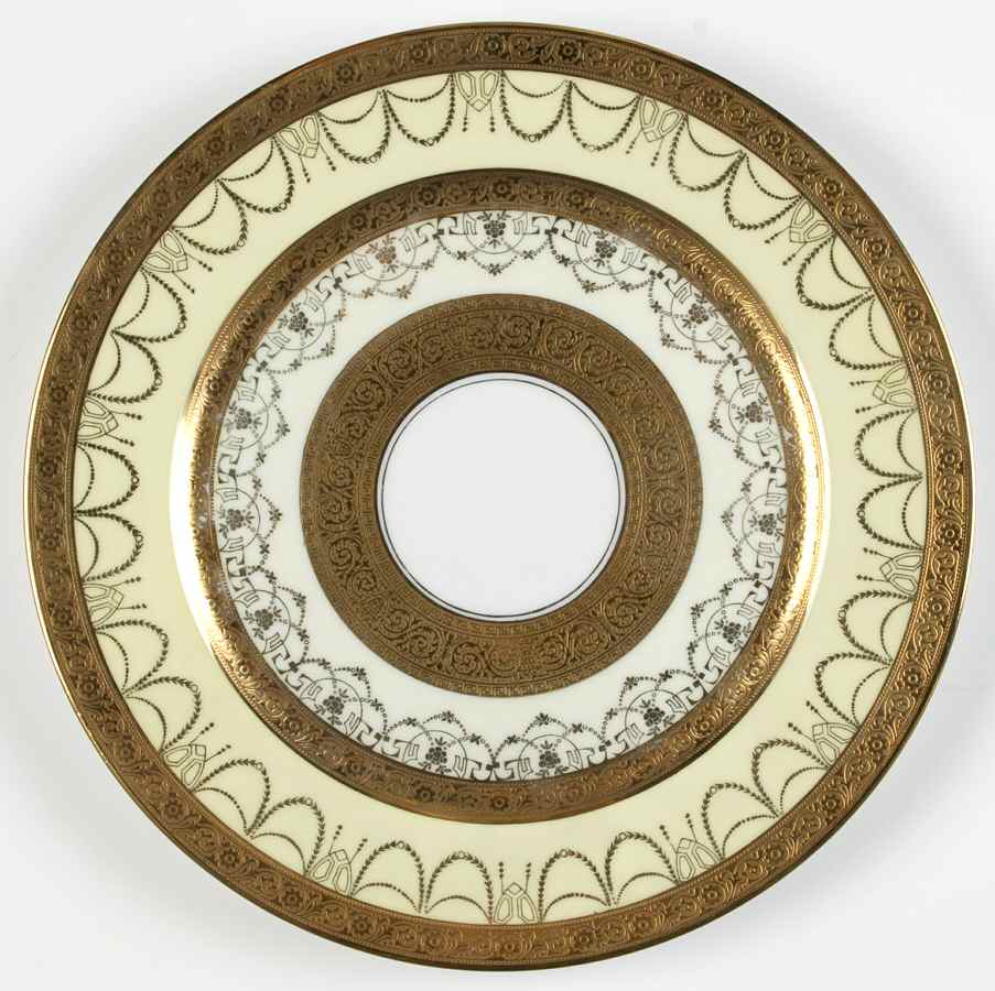 BOH235 Dinner Plate by Bohemia Ceramic Works-1