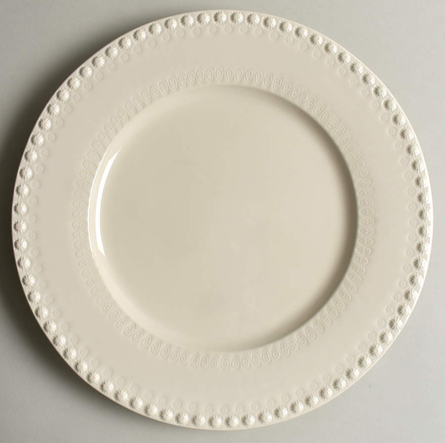 Fantasia Cream Service Plate (Charger) by Bordallo Pinheiro-1