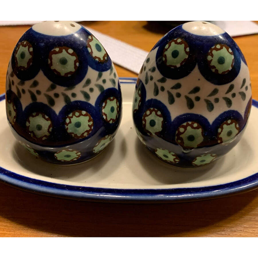 BOW39 (3 Pc) Salt & Pepper Tray Set by BOLESLAWIEC-1