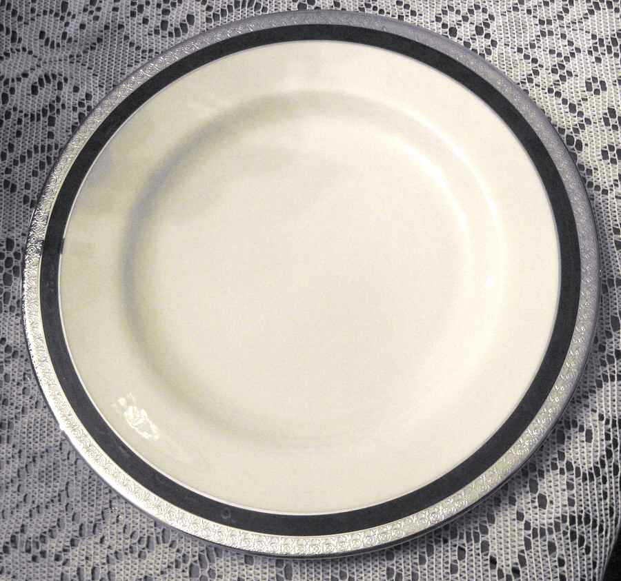 BEC15 Dinner Plate by Belcrest-1