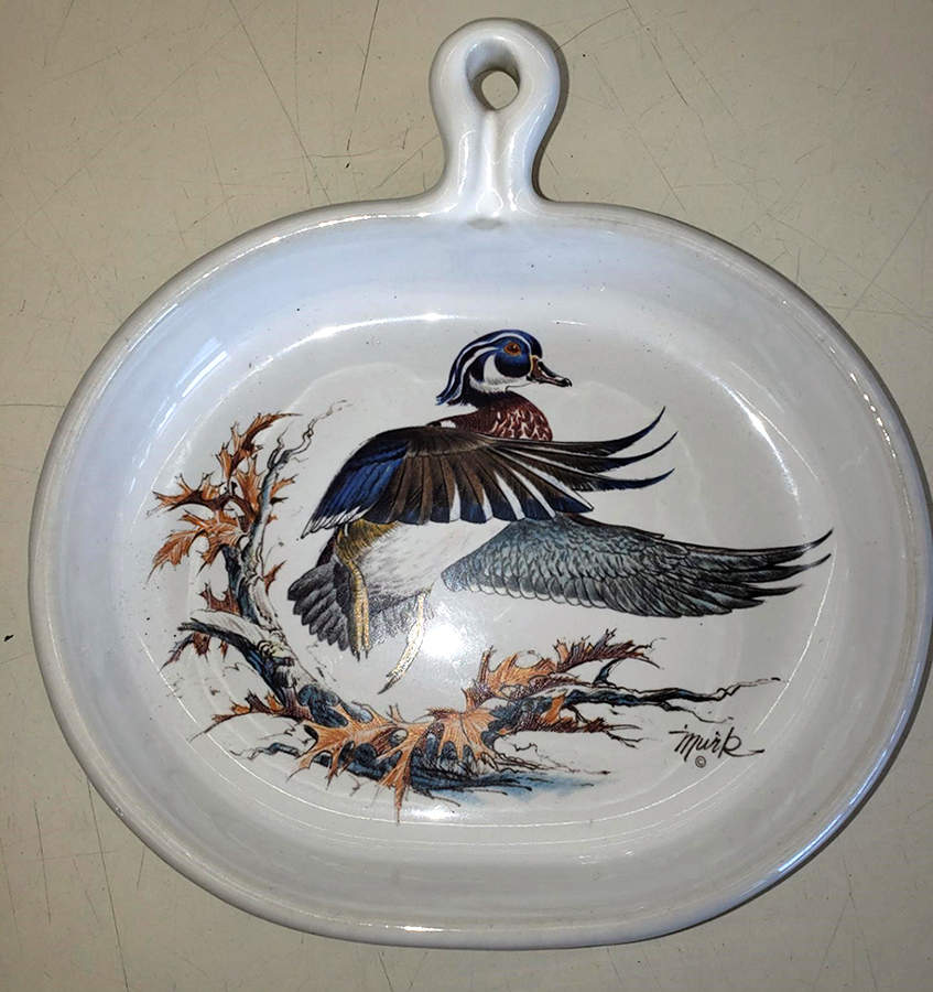 BEP15 Brie Handled Serving Plate by Bennington Potters-1