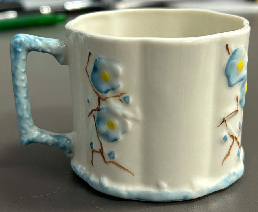 BLP6 Mug by Belleek Pottery (Ireland)-1