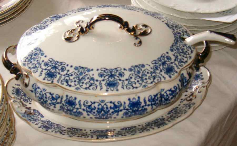 BMO3 Tureen & Lid w/Ladle & Underplate by Burroughs & Mountford-1