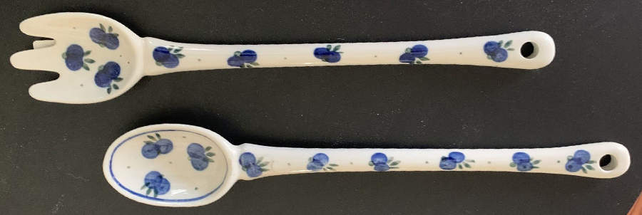 BOW49 2 Piece Salad Set, Solid Piece by BOLESLAWIEC-1