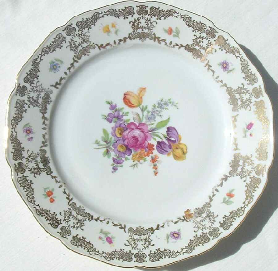 BOH277 Dinner Plate by Bohemia Ceramic Works-1