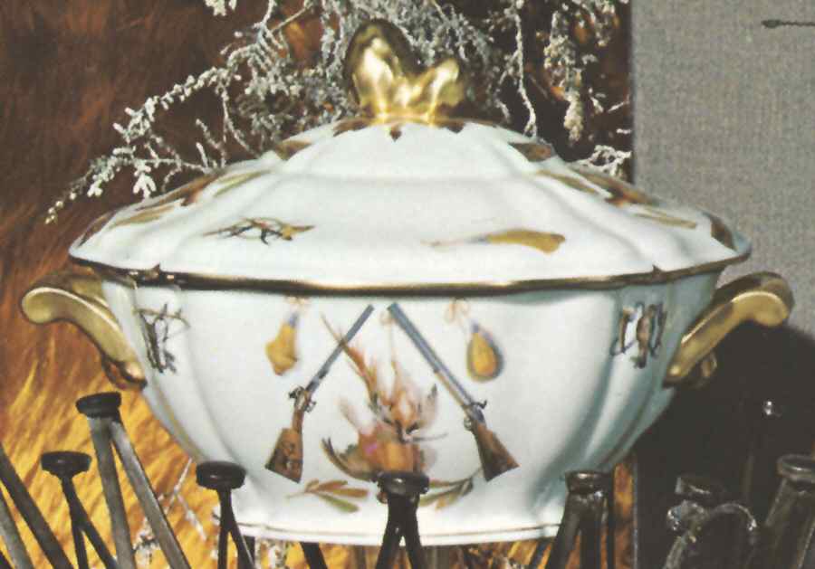 Trophee (Scalloped) Round Covered Vegetable by Georges Boyer-1
