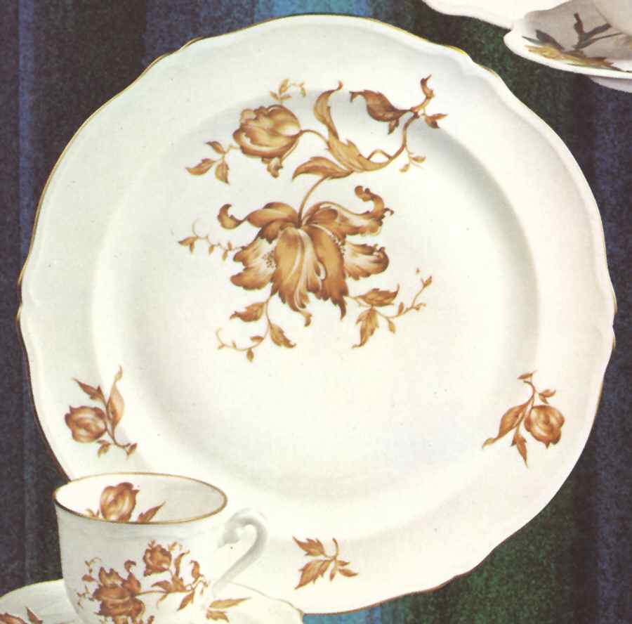 Saxe Dinner Plate by Georges Boyer-1