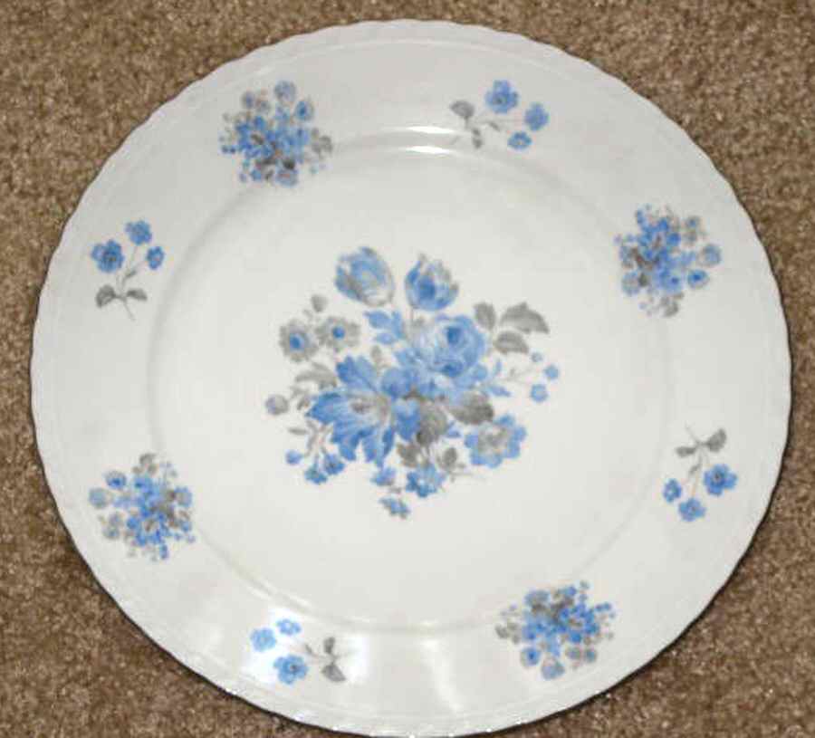 BOH281 Dinner Plate by Bohemia Ceramic Works-1