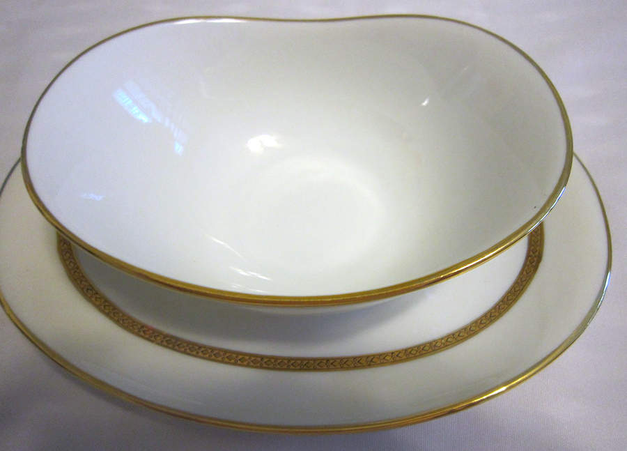 BER613 Gravy Boat with Attached Underplate by Bernardaud-1