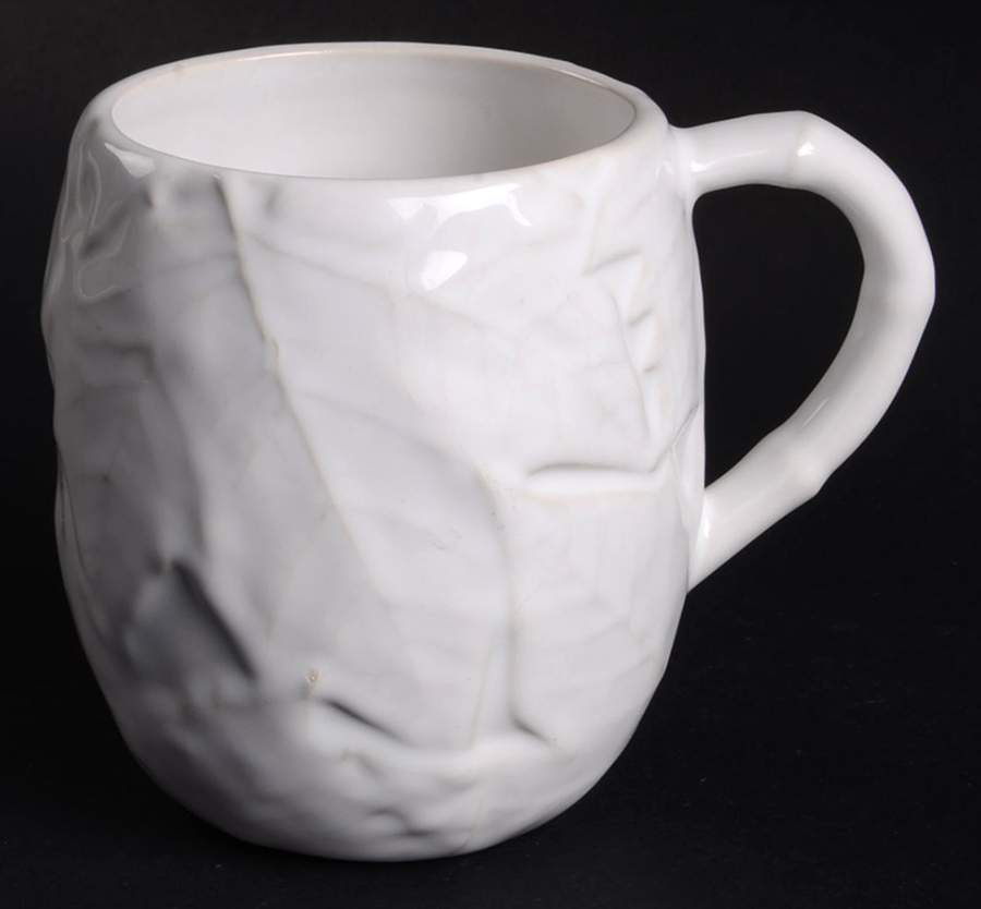 BPI4 White Mug by Bordallo Pinheiro-1