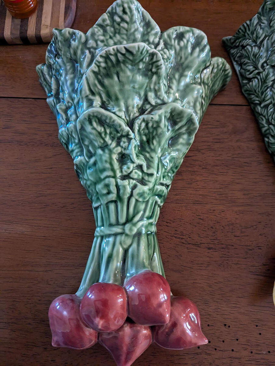 Green Accessories Wall Pocket Vase by Bordallo Pinheiro-1