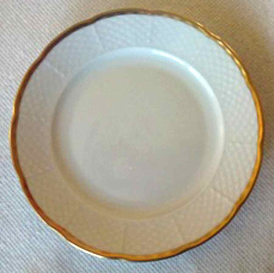 BOH292 Dinner Plate by Bohemia Ceramic Works-1