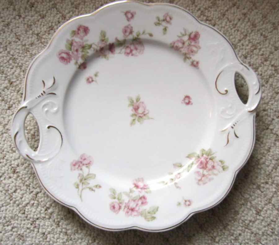 BSS87 Handled Cake Plate by Bassett-1