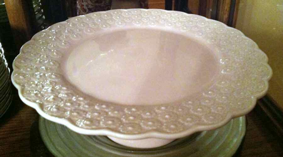 BPI80 Footed Cake Plate by Bordallo Pinheiro-1