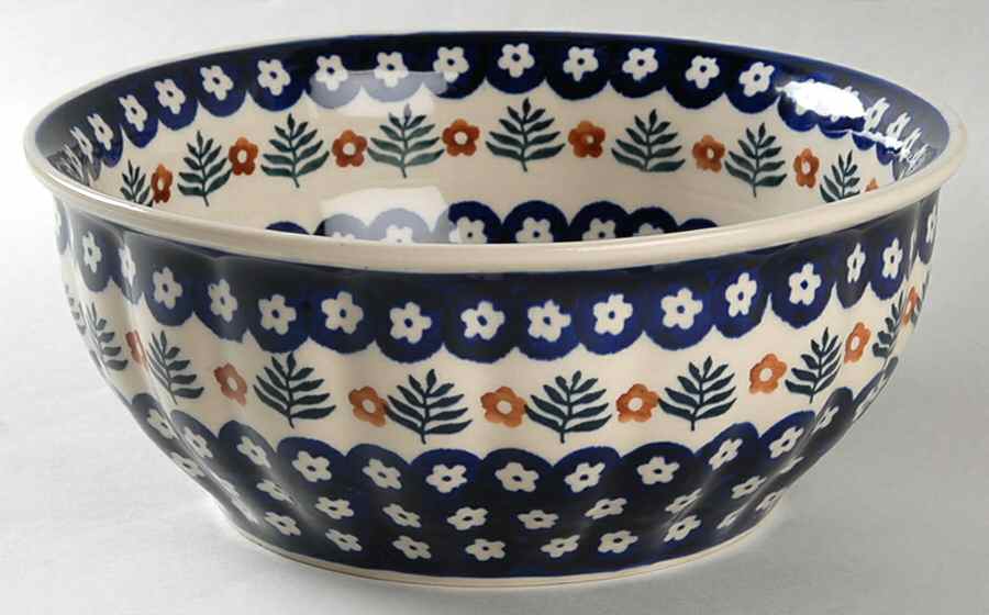 BOW55 9" Salad Serving Bowl by BOLESLAWIEC-1
