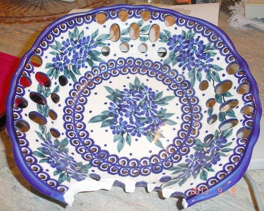 BOW58 Dinner Plate by BOLESLAWIEC-1